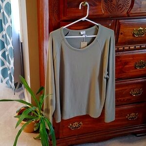 🍁NWT Women's Aritzia Wilfred Free Long Sleeve Knit Top